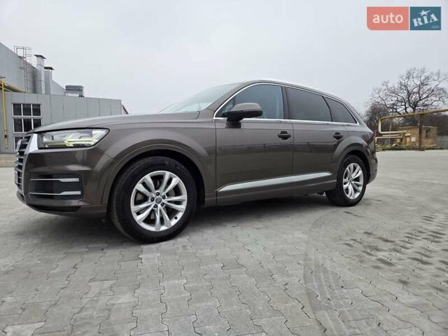 Коричневый Ауди Ку 7, объемом двигателя 2.97 л и пробегом 300 тыс. км за 32000 $, фото 1 на Automoto.ua