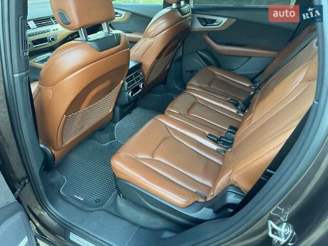 Коричневий Ауді Ку 7, об'ємом двигуна 2.97 л та пробігом 250 тис. км за 40000 $, фото 6 на Automoto.ua