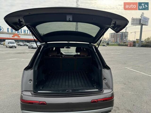 Коричневый Ауди Ку 7, объемом двигателя 2.97 л и пробегом 200 тыс. км за 36200 $, фото 3 на Automoto.ua