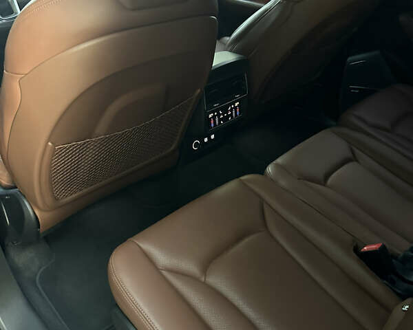 Ауди Ку 7 2020 в Львове на Automoto.ua Коричневый Ауди Ку 7, объемом двигателя 3 л и пробегом 228 тыс. км за 57500 $, фото 24 на Automoto.ua