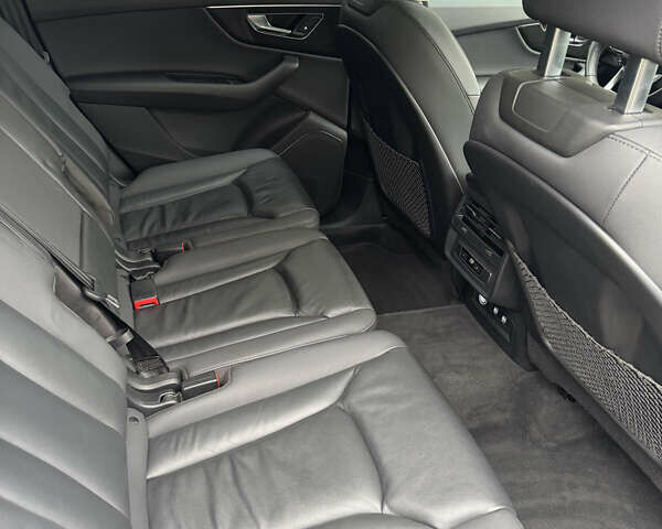 Красный Ауди Ку 7, объемом двигателя 3 л и пробегом 90 тыс. км за 42200 $, фото 10 на Automoto.ua