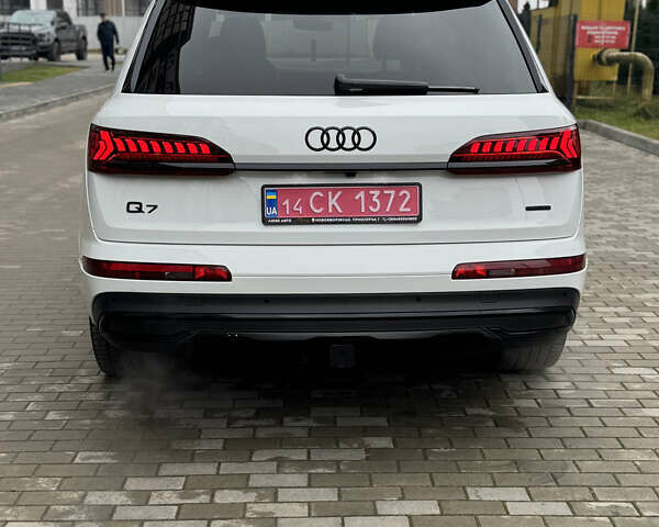 Красный Ауди Ку 7, объемом двигателя 3 л и пробегом 90 тыс. км за 42200 $, фото 4 на Automoto.ua