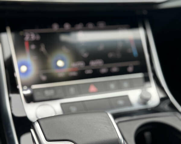 Красный Ауди Ку 7, объемом двигателя 3 л и пробегом 90 тыс. км за 42200 $, фото 17 на Automoto.ua