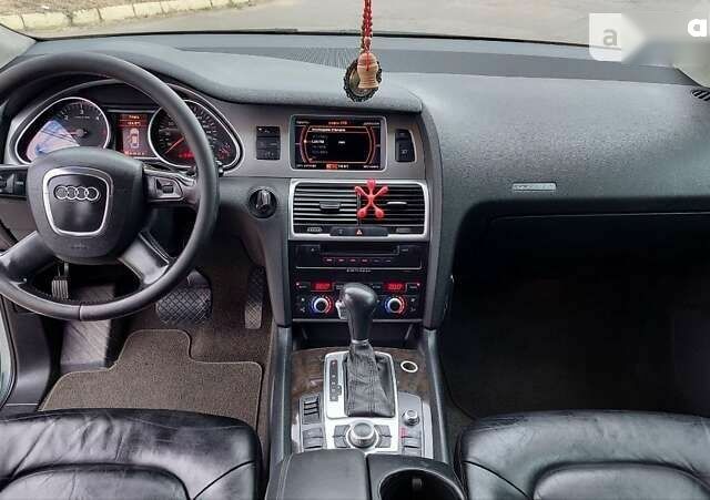 Ауди Ку 7, объемом двигателя 3 л и пробегом 318 тыс. км за 13999 $, фото 29 на Automoto.ua