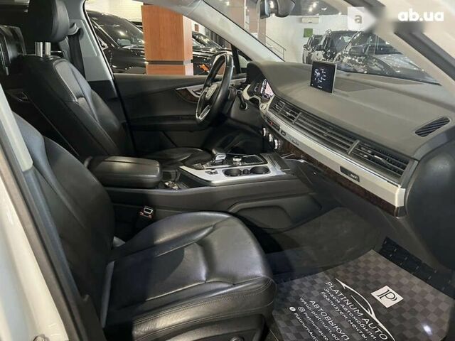 Ауди Ку 7, объемом двигателя 2 л и пробегом 104 тыс. км за 42500 $, фото 7 на Automoto.ua