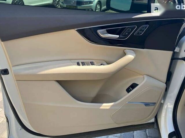 Ауди Ку 7, объемом двигателя 3 л и пробегом 19 тыс. км за 51500 $, фото 8 на Automoto.ua