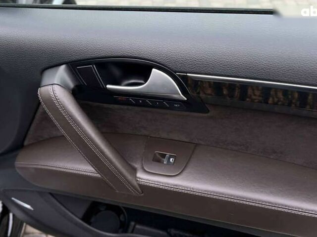 Ауди Ку 7, объемом двигателя 4.1 л и пробегом 193 тыс. км за 30800 $, фото 18 на Automoto.ua