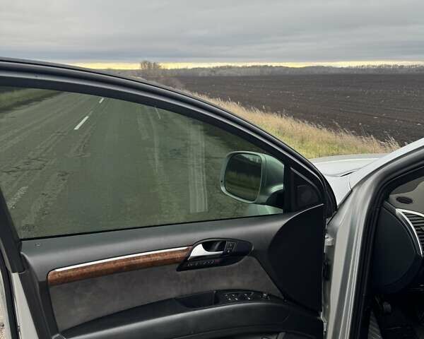 Ауді Ку 7, об'ємом двигуна 3 л та пробігом 388 тис. км за 10000 $, фото 8 на Automoto.ua