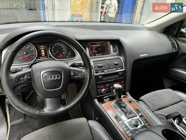 Ауди Ку 7, объемом двигателя 4.2 л и пробегом 260 тыс. км за 9950 $, фото 1 на Automoto.ua