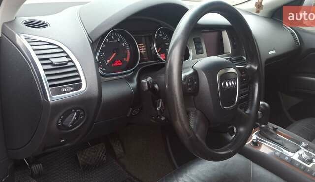 Ауди Ку 7, объемом двигателя 4.2 л и пробегом 287 тыс. км за 9800 $, фото 35 на Automoto.ua