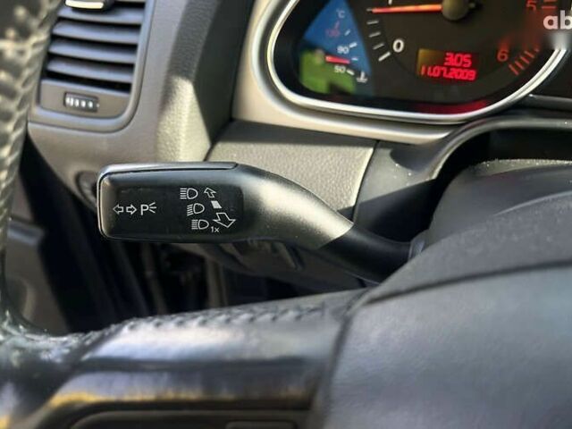 Ауди Ку 7, объемом двигателя 3 л и пробегом 208 тыс. км за 14000 $, фото 16 на Automoto.ua