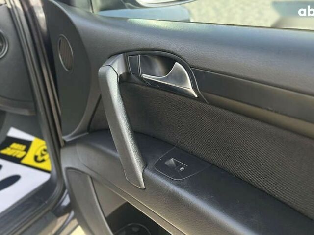 Ауді Ку 7, об'ємом двигуна 3 л та пробігом 208 тис. км за 14000 $, фото 25 на Automoto.ua