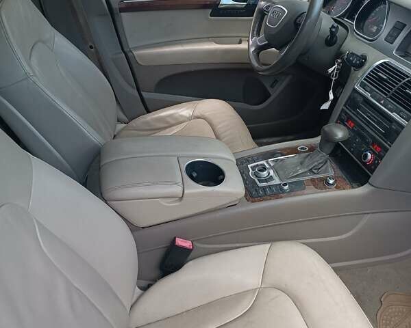 Ауді Ку 7, об'ємом двигуна 3 л та пробігом 277 тис. км за 12500 $, фото 15 на Automoto.ua