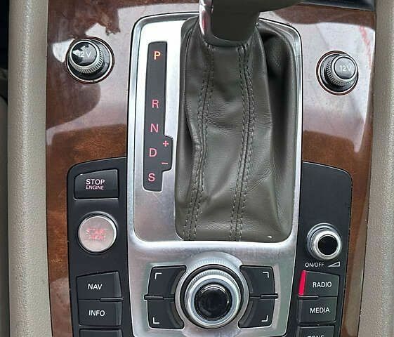 Ауди Ку 7, объемом двигателя 3 л и пробегом 300 тыс. км за 17950 $, фото 19 на Automoto.ua