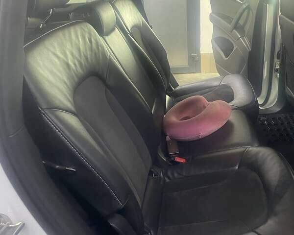 Ауді Ку 7, об'ємом двигуна 3 л та пробігом 367 тис. км за 23000 $, фото 18 на Automoto.ua