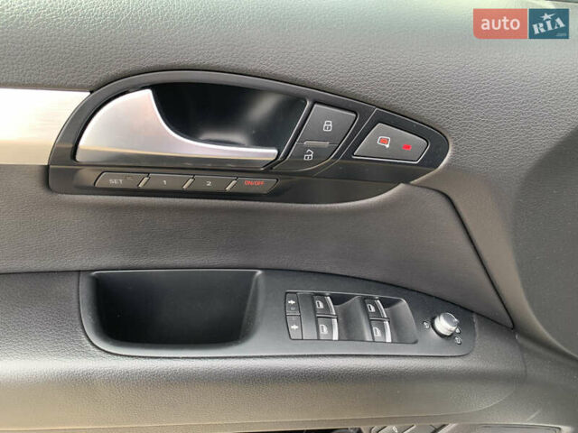 Ауди Ку 7, объемом двигателя 3 л и пробегом 246 тыс. км за 17000 $, фото 13 на Automoto.ua