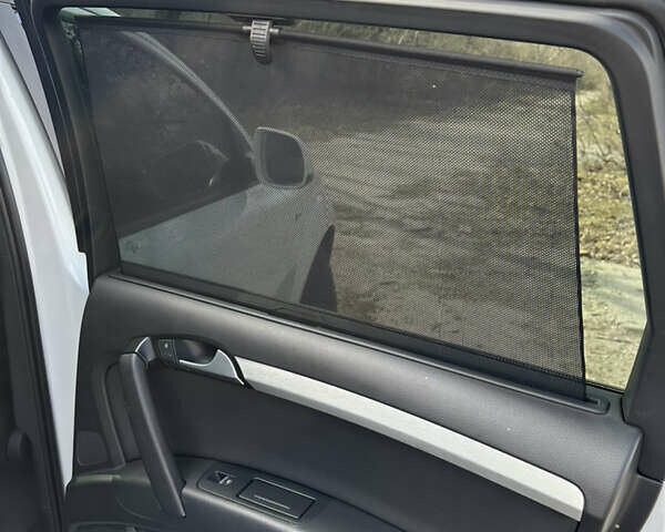 Ауді Ку 7, об'ємом двигуна 3 л та пробігом 195 тис. км за 18500 $, фото 15 на Automoto.ua