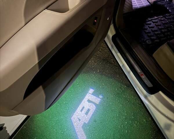 Ауди Ку 7, объемом двигателя 3 л и пробегом 166 тыс. км за 19199 $, фото 2 на Automoto.ua
