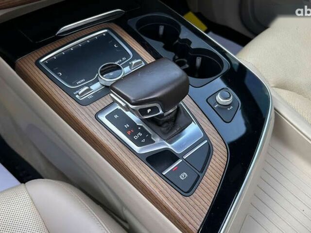 Ауди Ку 7, объемом двигателя 3 л и пробегом 116 тыс. км за 36300 $, фото 23 на Automoto.ua