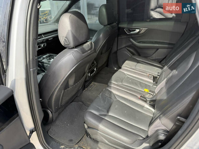 Ауді Ку 7, об'ємом двигуна 3 л та пробігом 200 тис. км за 16200 $, фото 21 на Automoto.ua