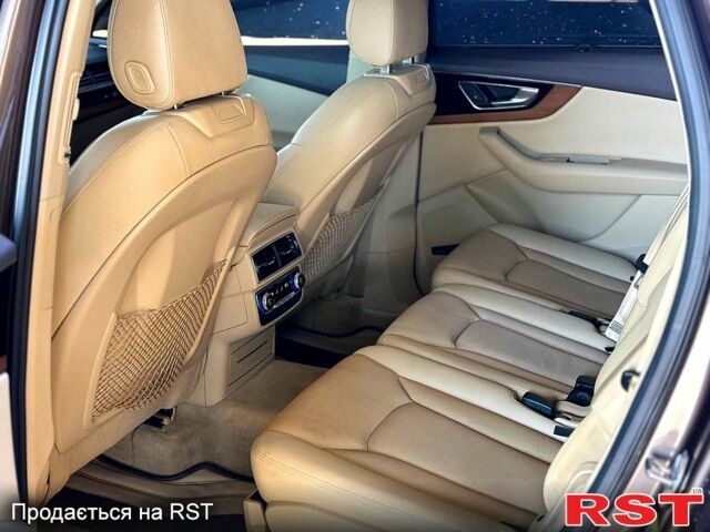 Ауді Ку 7, об'ємом двигуна 3 л та пробігом 170 тис. км за 27999 $, фото 9 на Automoto.ua