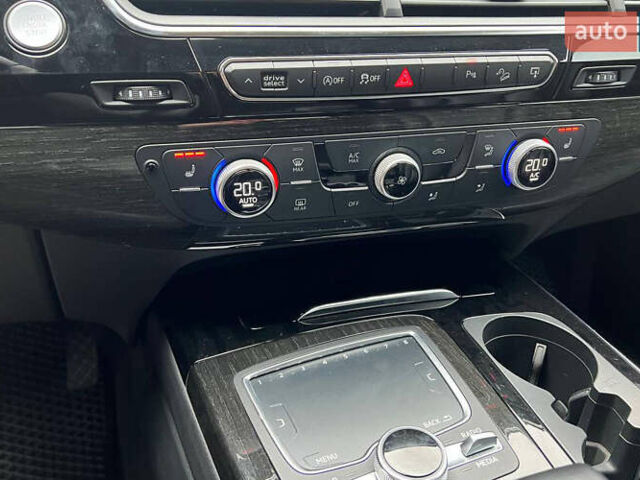 Ауди Ку 7, объемом двигателя 3 л и пробегом 160 тыс. км за 27000 $, фото 11 на Automoto.ua