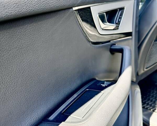 Ауди Ку 7, объемом двигателя 3 л и пробегом 198 тыс. км за 29100 $, фото 13 на Automoto.ua