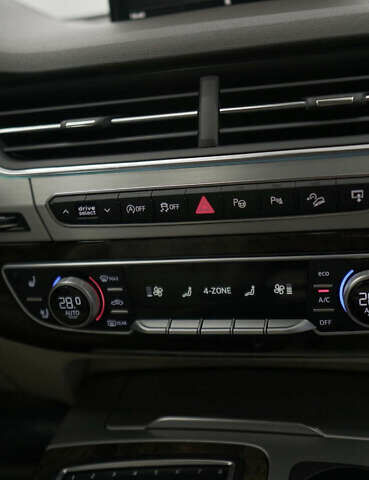 Ауди Ку 7 2016 в Львове на Automoto.ua Ауди Ку 7, объемом двигателя 3 л и пробегом 200 тыс. км за 34750 $, фото 16 на Automoto.ua