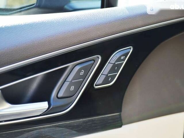 Ауді Ку 7, об'ємом двигуна 3 л та пробігом 194 тис. км за 26500 $, фото 21 на Automoto.ua