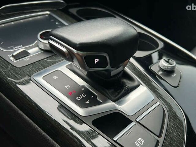 Ауді Ку 7, об'ємом двигуна 3 л та пробігом 61 тис. км за 38900 $, фото 20 на Automoto.ua