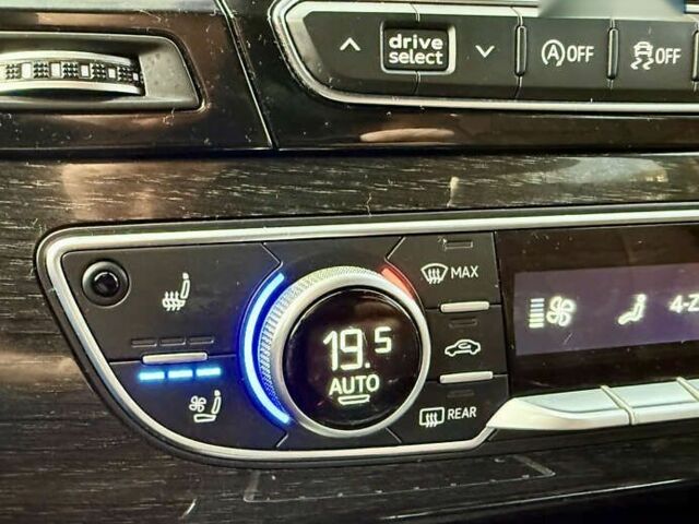 Ауді Ку 7, об'ємом двигуна 3 л та пробігом 177 тис. км за 26999 $, фото 17 на Automoto.ua