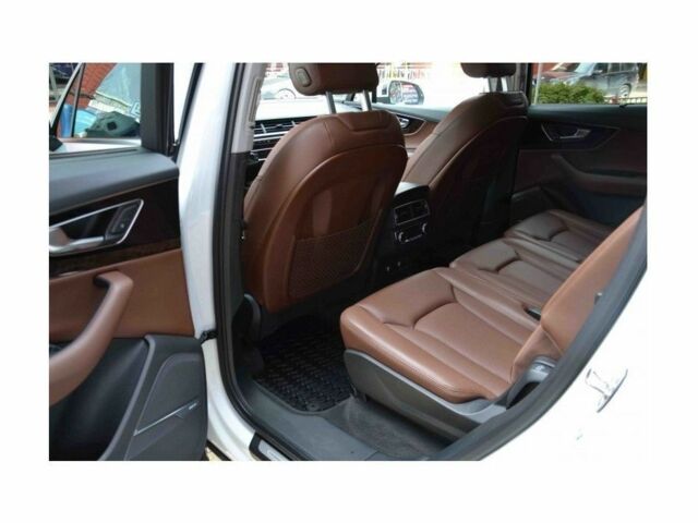 Ауди Ку 7, объемом двигателя 0 л и пробегом 70 тыс. км за 49900 $, фото 7 на Automoto.ua