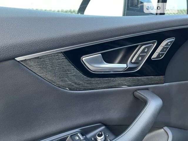 Ауді Ку 7, об'ємом двигуна 3 л та пробігом 98 тис. км за 34900 $, фото 25 на Automoto.ua