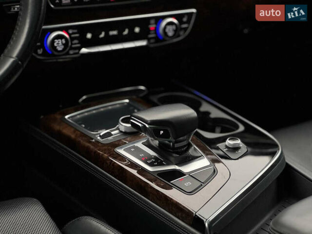 Ауди Ку 7, объемом двигателя 3 л и пробегом 149 тыс. км за 33900 $, фото 11 на Automoto.ua