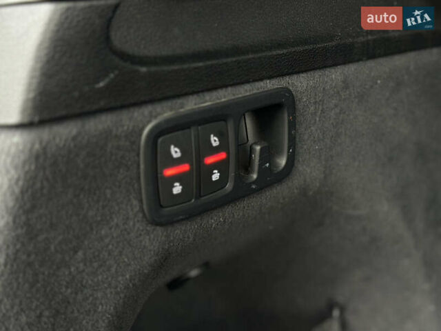 Ауди Ку 7, объемом двигателя 0 л и пробегом 136 тыс. км за 25000 $, фото 26 на Automoto.ua