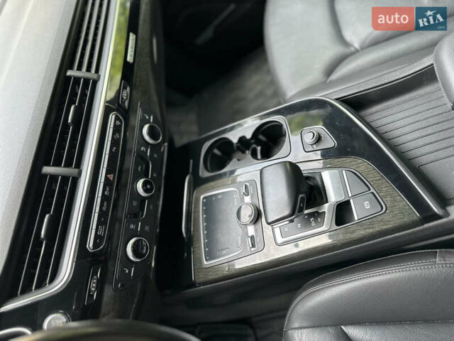 Ауді Ку 7, об'ємом двигуна 3 л та пробігом 126 тис. км за 26800 $, фото 23 на Automoto.ua