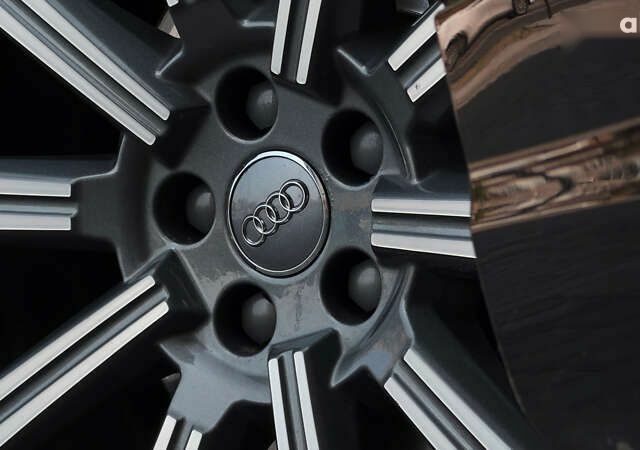 Ауді Ку 7, об'ємом двигуна 3 л та пробігом 250 тис. км за 30900 $, фото 19 на Automoto.ua