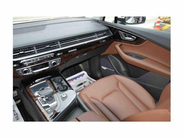 Ауди Ку 7, объемом двигателя 0 л и пробегом 70 тыс. км за 49900 $, фото 5 на Automoto.ua