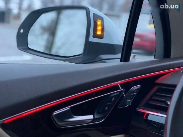 Ауді Ку 7, об'ємом двигуна 3 л та пробігом 198 тис. км за 25790 $, фото 25 на Automoto.ua