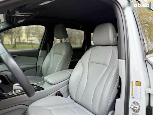 Ауді Ку 7, об'ємом двигуна 3 л та пробігом 170 тис. км за 31500 $, фото 13 на Automoto.ua
