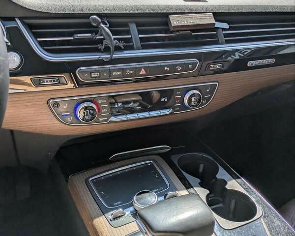 Ауді Ку 7 2018 у Львові на Automoto.ua Ауді Ку 7, об'ємом двигуна 3 л та пробігом 296 тис. км за 39500 $, фото 15 на Automoto.ua