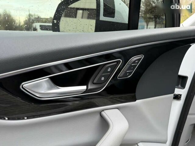Ауді Ку 7, об'ємом двигуна 3 л та пробігом 170 тис. км за 31500 $, фото 19 на Automoto.ua