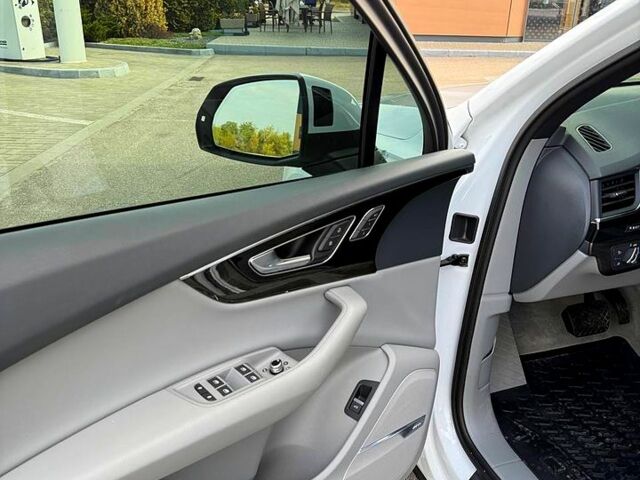 Ауді Ку 7, об'ємом двигуна 3 л та пробігом 170 тис. км за 25999 $, фото 4 на Automoto.ua
