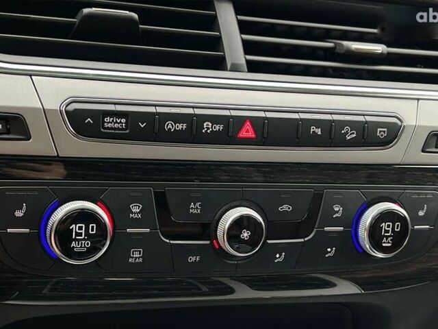 Ауди Ку 7, объемом двигателя 2 л и пробегом 110 тыс. км за 31800 $, фото 24 на Automoto.ua