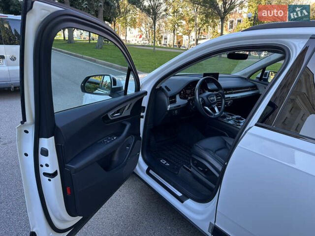 Ауди Ку 7, объемом двигателя 3 л и пробегом 58 тыс. км за 39700 $, фото 24 на Automoto.ua
