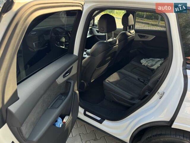 Ауді Ку 7 2020 у Хмельницькому на Automoto.ua Ауді Ку 7, об'ємом двигуна 2.97 л та пробігом 80 тис. км за 63999 $, фото 23 на Automoto.ua
