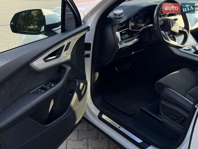 Ауді Ку 7 2020 у Хмельницькому на Automoto.ua Ауді Ку 7, об'ємом двигуна 2.97 л та пробігом 80 тис. км за 63999 $, фото 26 на Automoto.ua
