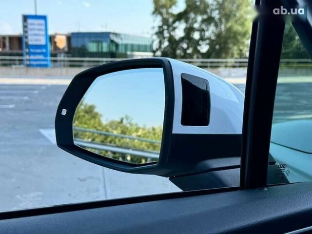 Ауди Ку 7, объемом двигателя 3 л и пробегом 48 тыс. км за 62000 $, фото 29 на Automoto.ua