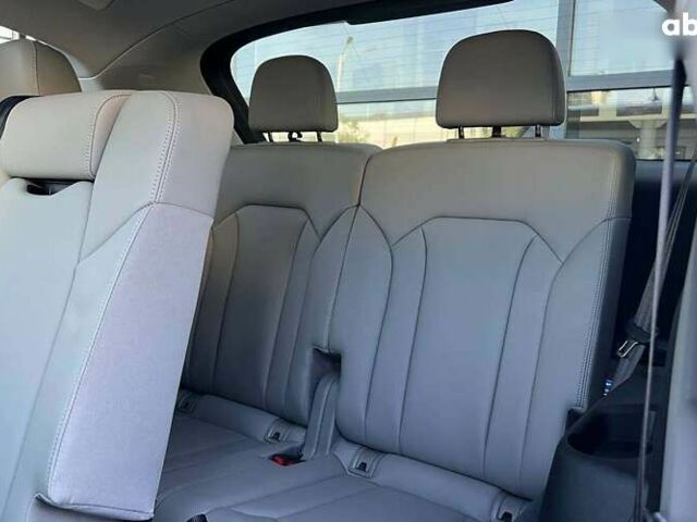 Ауди Ку 7, объемом двигателя 3 л и пробегом 29 тыс. км за 55000 $, фото 27 на Automoto.ua