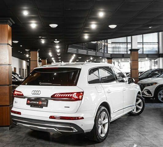 Ауді Ку 7, об'ємом двигуна 2 л та пробігом 45 тис. км за 53900 $, фото 23 на Automoto.ua
